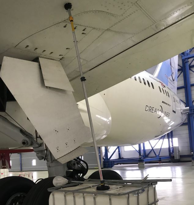 COM1535 TELESCOPIC FUEL/WATER DRAIN TOOL